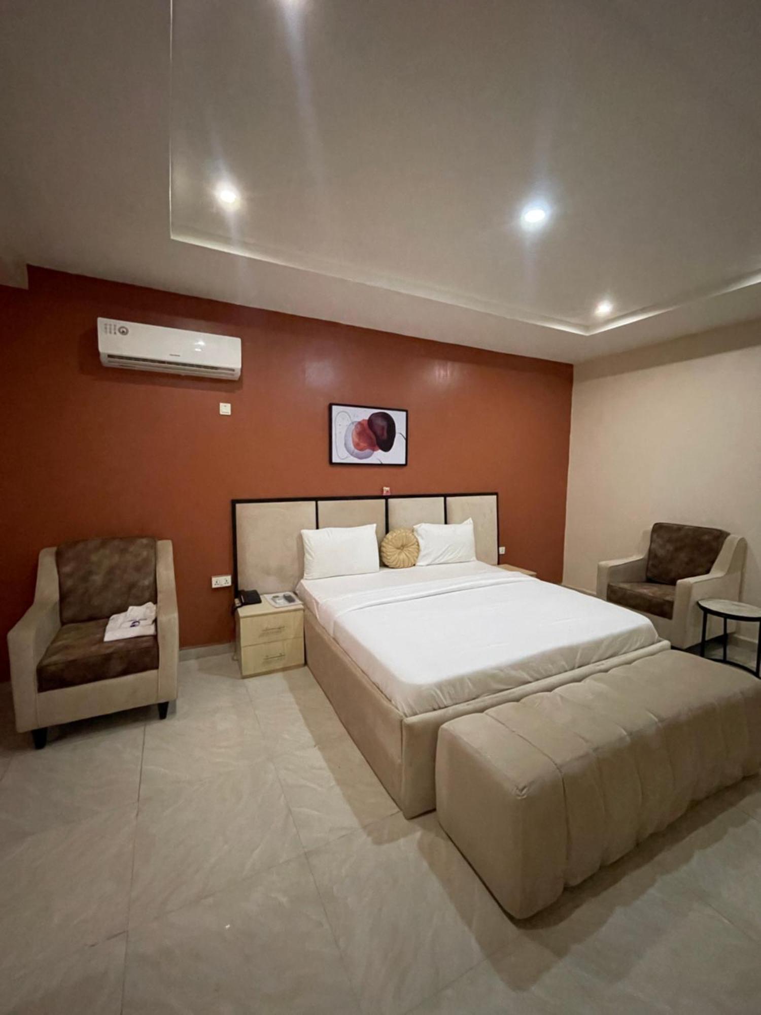 Nexus Xpress Hotel Αμπούζα Εξωτερικό φωτογραφία